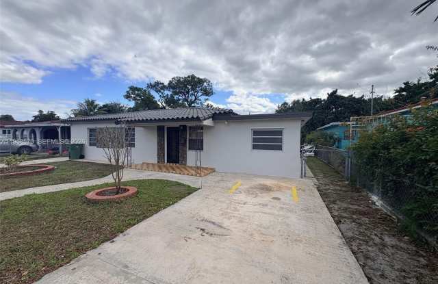 536 E 27th St photos photos