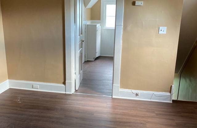 691 S Irvine St Apartment 3 Gallery 4
