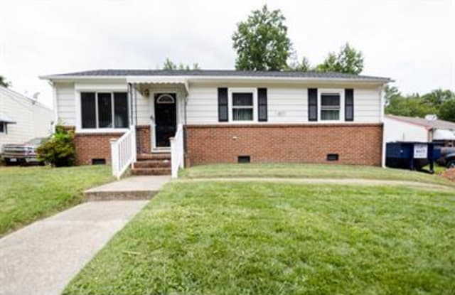 1807 Trenton Street - 1807 Trenton Street, Hopewell, VA 23860
