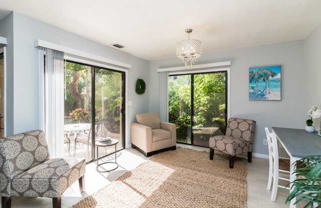 351 Prestwick Circle Gallery 3