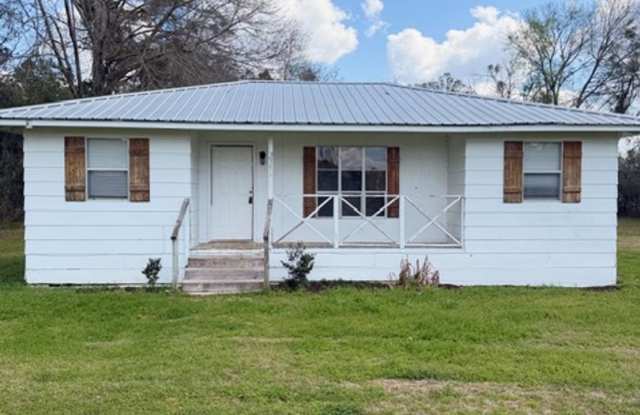 3/1 Home on Large Lot photos photos