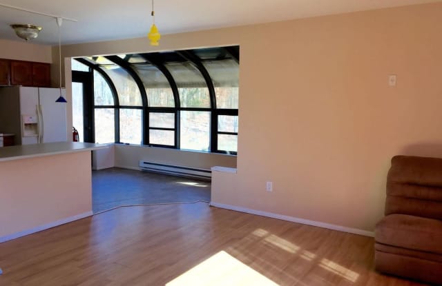 2523 Lexington Court Gallery 3