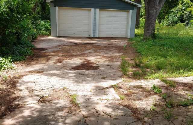 2007 McAfee Place Gallery 2