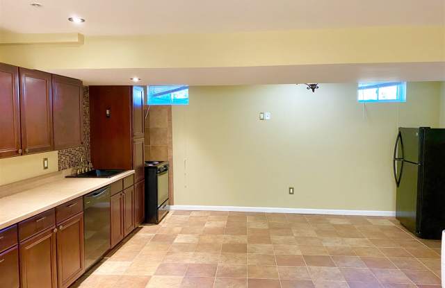 6608 Cork Tree Way Gallery 4