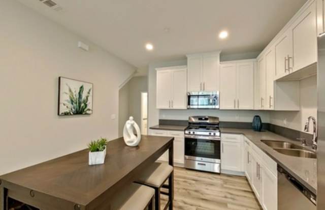 14807 Pioneer Boulevard Unit E21 photos photos