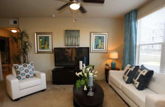 18243 Bulverde Rd Gallery 1