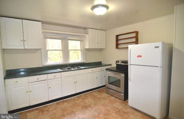 5380 BETA PLACE Gallery 4