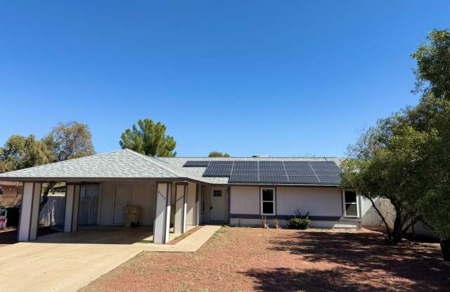 6102 W Mauna Loa Ln - New Listing - Pool! Hurry and call today! Won't Last! - 6102 West Mauna Loa Lane, Glendale, AZ 85306