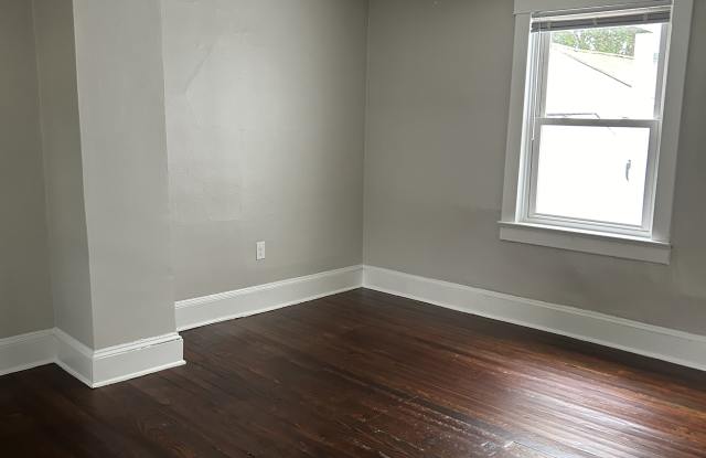 26 Jackson Ave. Gallery 3
