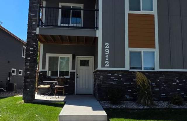 2912 Cribbon Ave photos photos