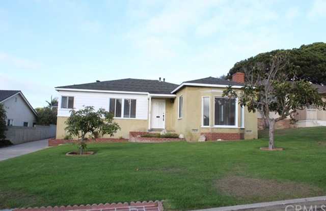 228 Via Buena Ventura - 228 Via Buena Ventura, Torrance, CA 90277