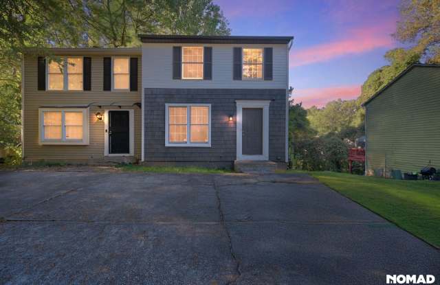 Charming 3BR Townhome in Decatur. Housing authority tenants Preferred photos photos