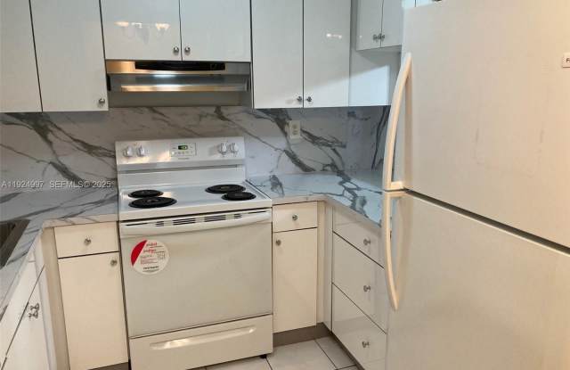 6283 W 24th Ave photos photos 6283 W 24th Ave photos photos