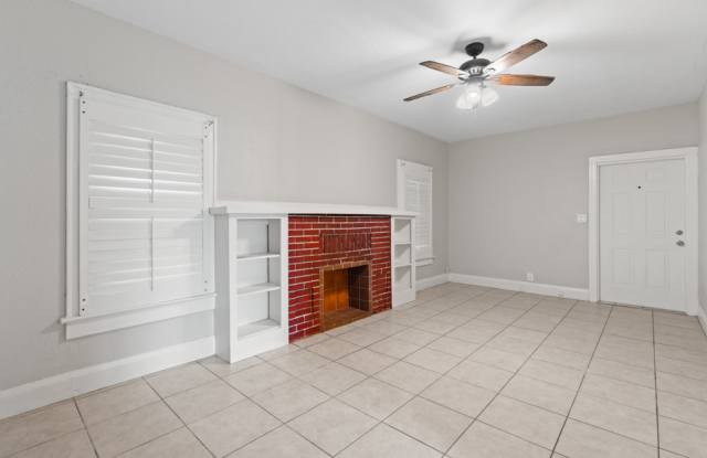 1718 4th Avenue East Gallery 3