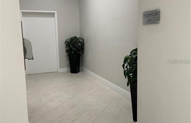 1500 STATE Street Gallery 3