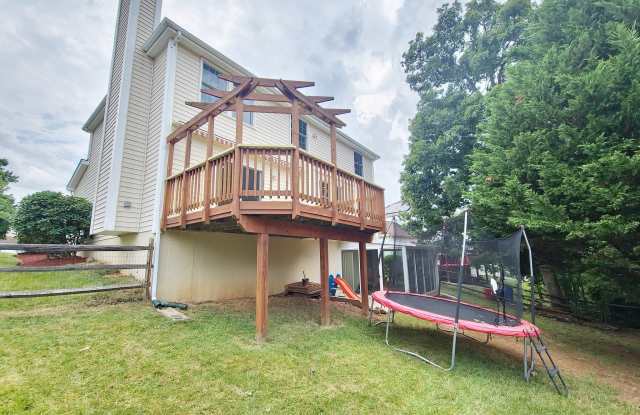 10917 OUTPOST photos photos