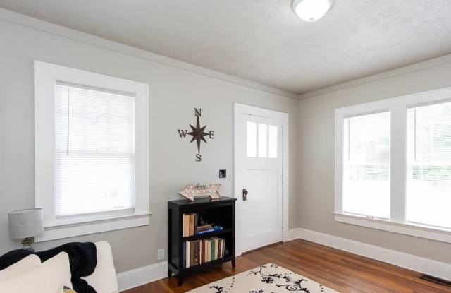 3 Bed 1 Bath in East Point! Gallery 4
