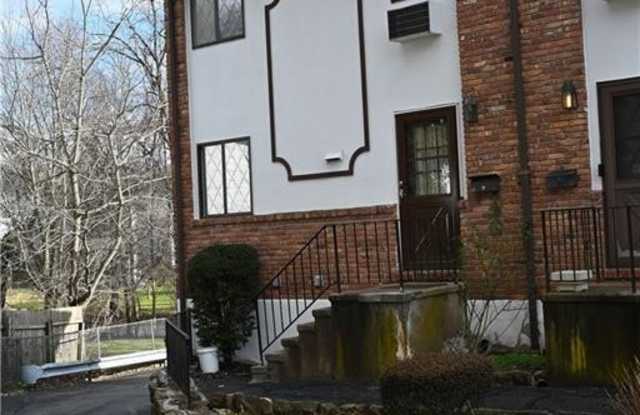 45 Columbus Place Gallery 2