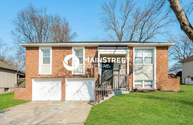 2317 Northwest Kensington Court - 2317 Northwest Kensington Court, Blue Springs, MO 64015