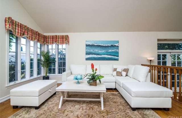 9 Harrisburg Gallery 2