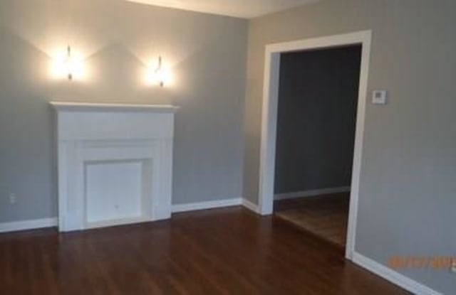 6003 Lewis Gallery 2