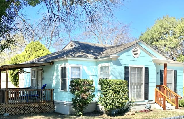 2917 Mitchell Avenue - 2917 Mitchell Avenue, Waco, TX 76708