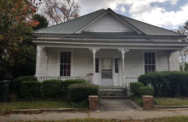 212 E. Gaines photos photos