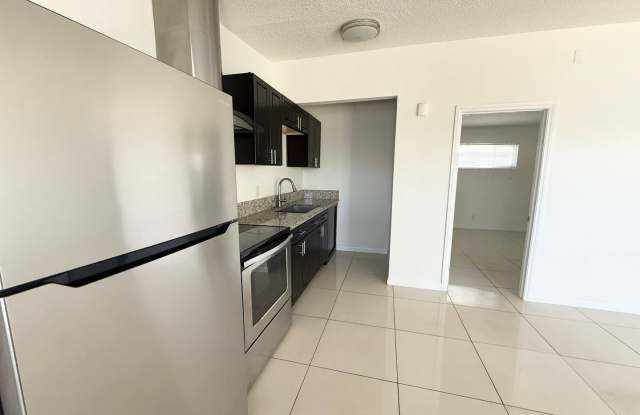 Downtown Las Vegas 2-Bedroom Condo Gallery 4