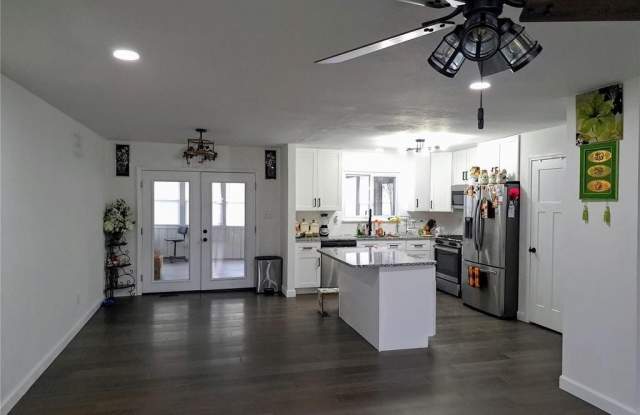 2336 Hempline Court Gallery 4