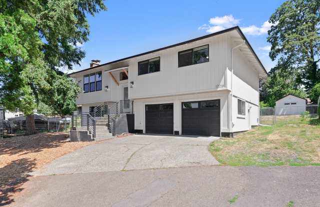 Beautifully Updated Home with Spacious Backyard photos photos Beautifully Updated Home with Spacious Backyard photos photos