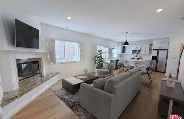 7802 Torreyson Drive photos photos