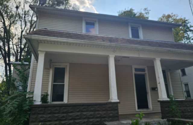 Updated Home in Findlay - 409 Washington Street, Findlay, OH 45840