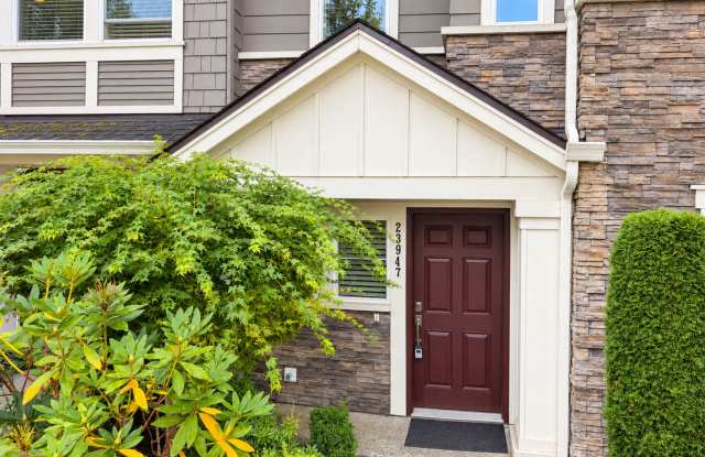 Spacious Multi-Level Townhome with Attached Garage, Open-Concept Living & In-Home Laundry Gallery 3
