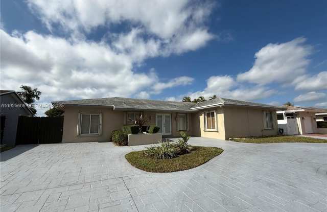 19952 NW 62nd Ct - 19952 Northwest 62nd Court, Country Club, FL 33015