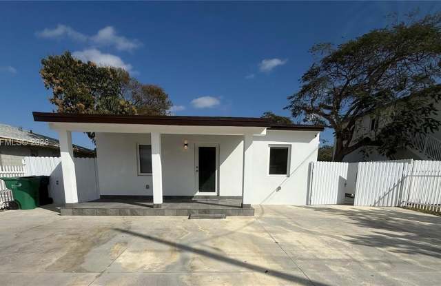 12223 SW 219th St photos photos