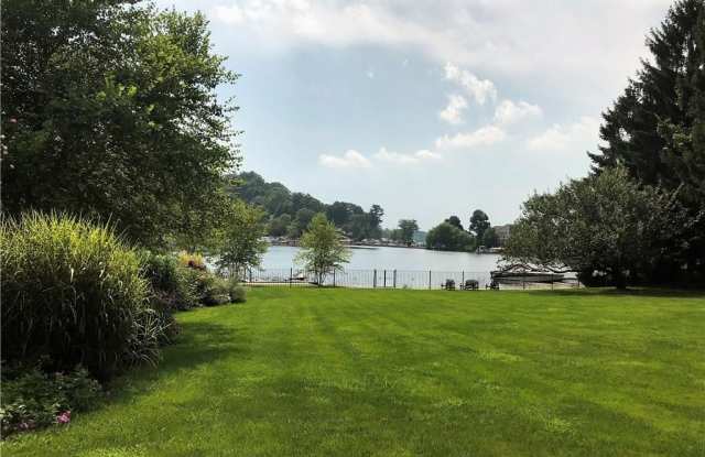 7 Tamarack Road photos photos