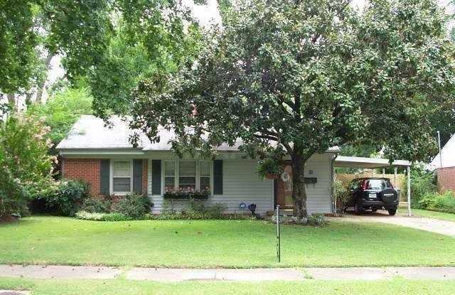 1328 MARCIA photos photos