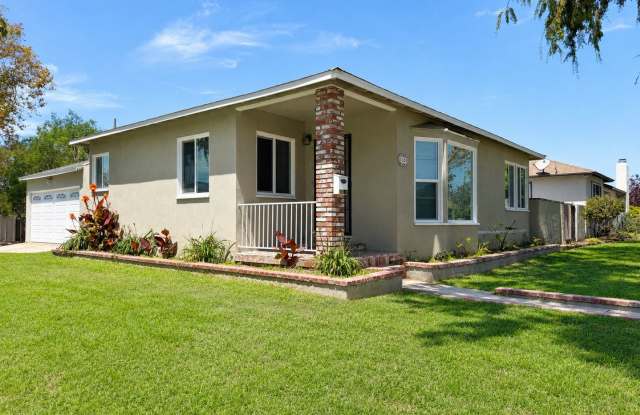Charming Lakewood Home- Available for showings March 1st! photos photos