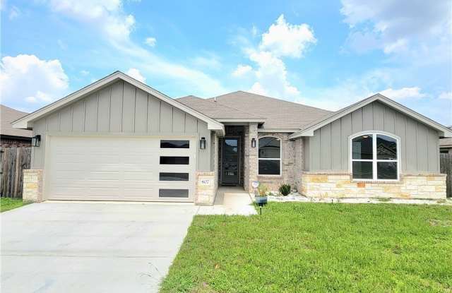 807 Holliday Drive - 807 Holliday Drive, Killeen, TX 76542 807 Holliday Drive - 807 Holliday Drive, Killeen, TX 76542