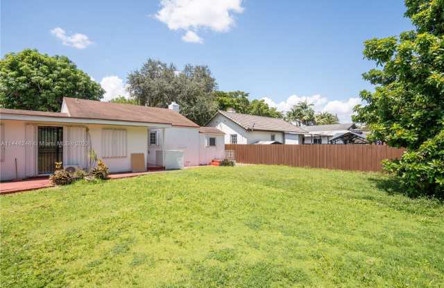 435 Southwest 33rd Avenue - 435 Southwest 33rd Avenue, Miami, FL 33135