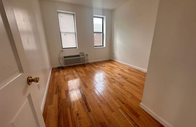 HOBART AVE UNIT 2 Gallery 4