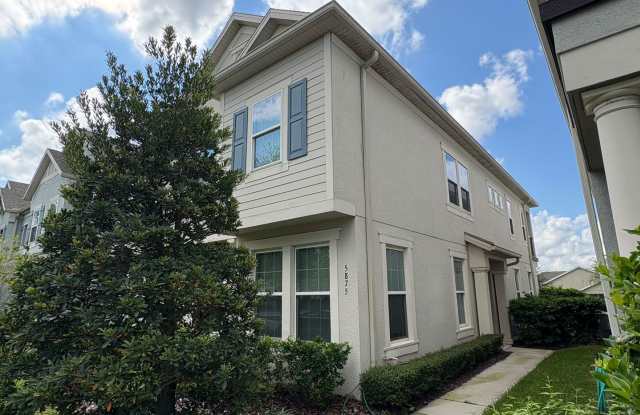 TWO BEDROOM TOWNHOUSE WITH BIG LOFT AND PRIVATE BALCONY ON ORCHARD HILLS, WINTER GARDEN Gallery 3