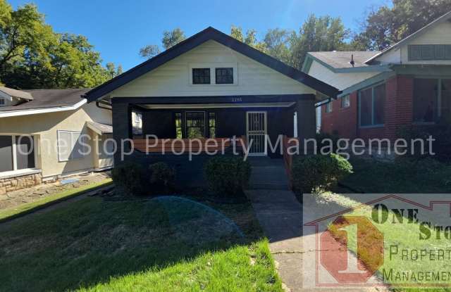 Charming 3 Bed, 1.5 Bath Home in KCMO! Gallery 1