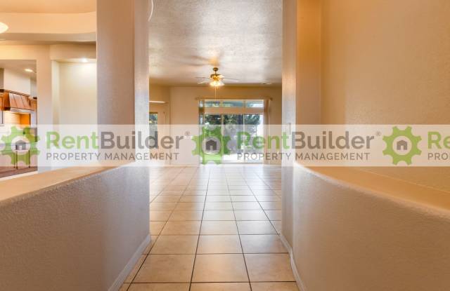 Former Parade of Homes Award Winner! Gallery 4