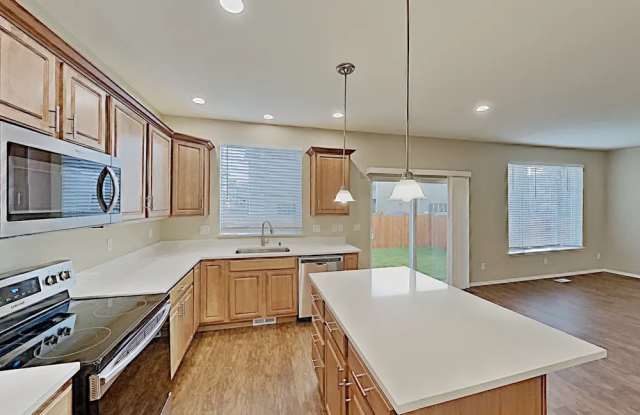 8709 187th Street Ct E Gallery 3