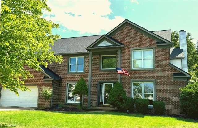 242 Ravenshollow Drive photos photos