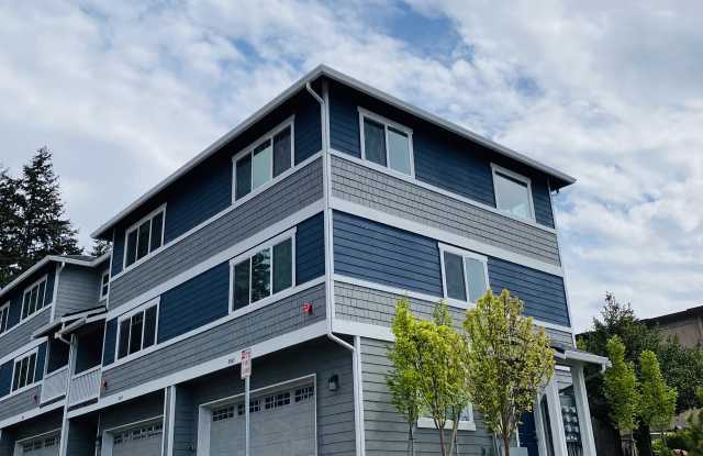 5845 Highway Plaza Gallery 2