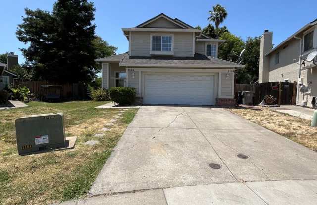 Two Story, 4BR/2.5BA, Very Large Backyard | Tenants pay $175 monthly towards WS photos photos
