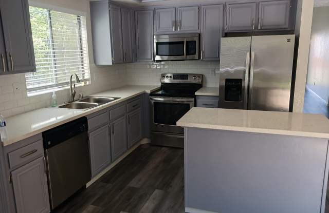 4504 Deer Ridge Way Gallery 3