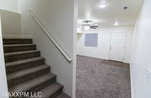 4084 E Sunbury Ln Gallery 2
